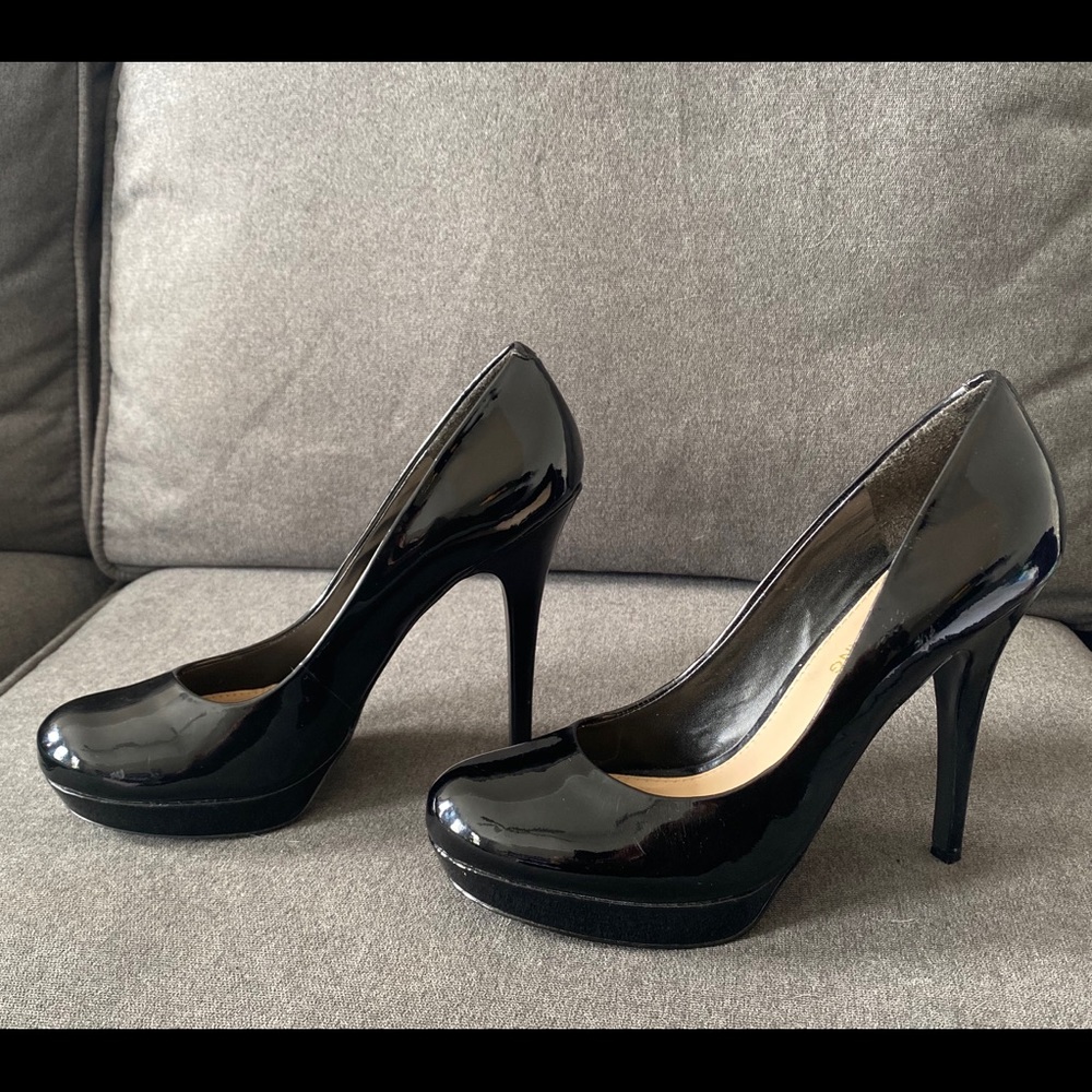 Arturo Chiang Black Orina Pumps, Sz 8, ECU
